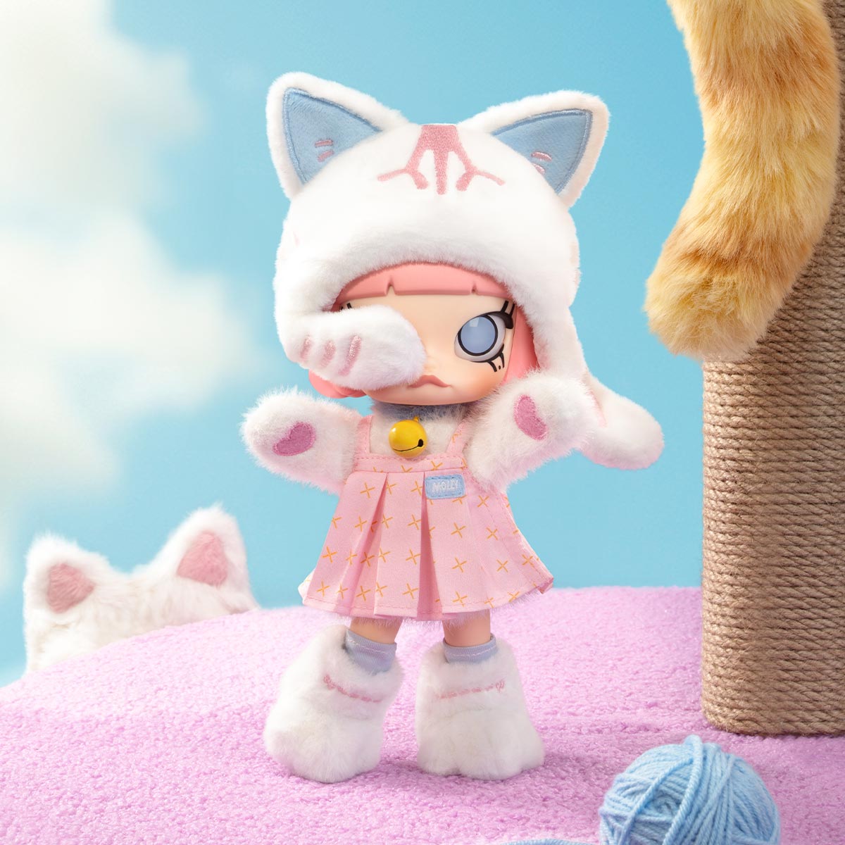 Molly Peekaboo 1/8 Action Figure PopMart
