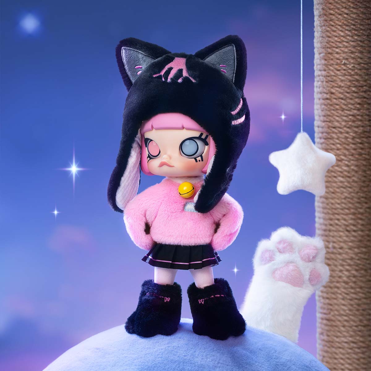 Molly Peekaboo 1/8 Action Figure PopMart
