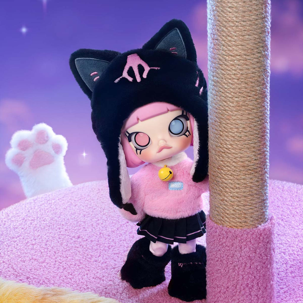 Molly Peekaboo 1/8 Action Figure PopMart