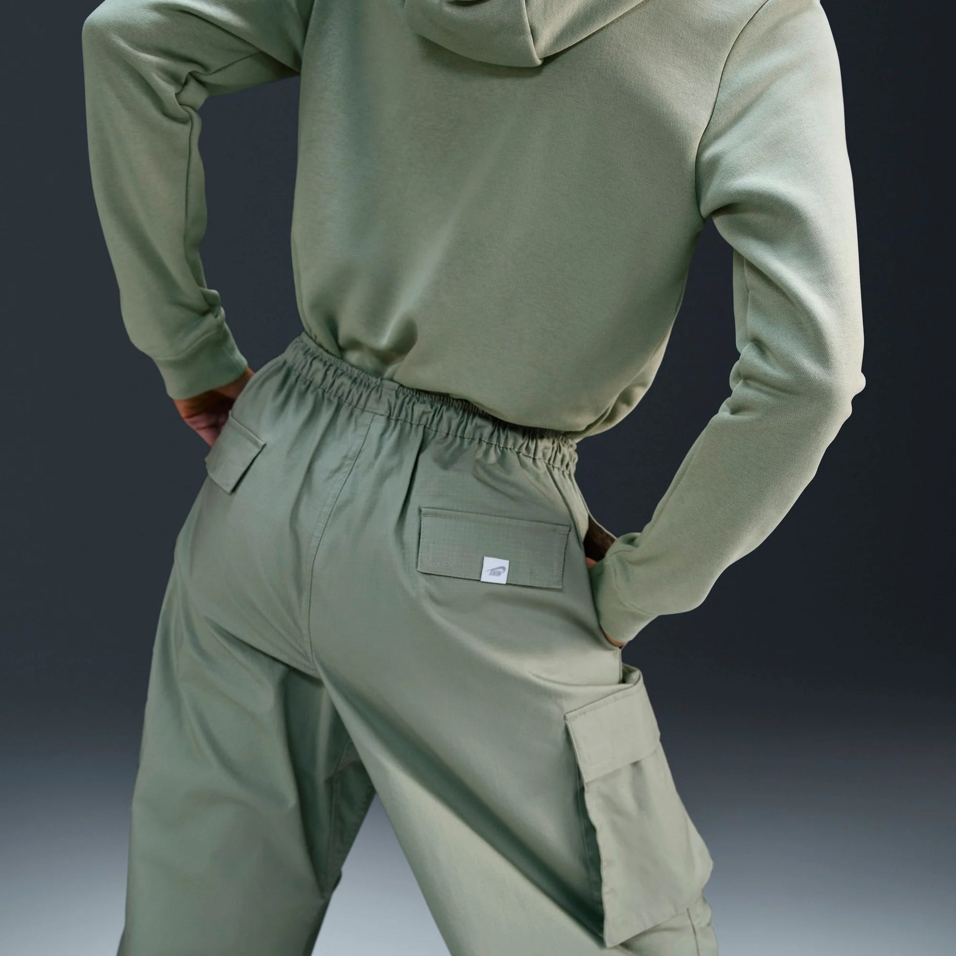 Nike Sportswear Women's Mid‑Rise Oversized Cargo Trousers