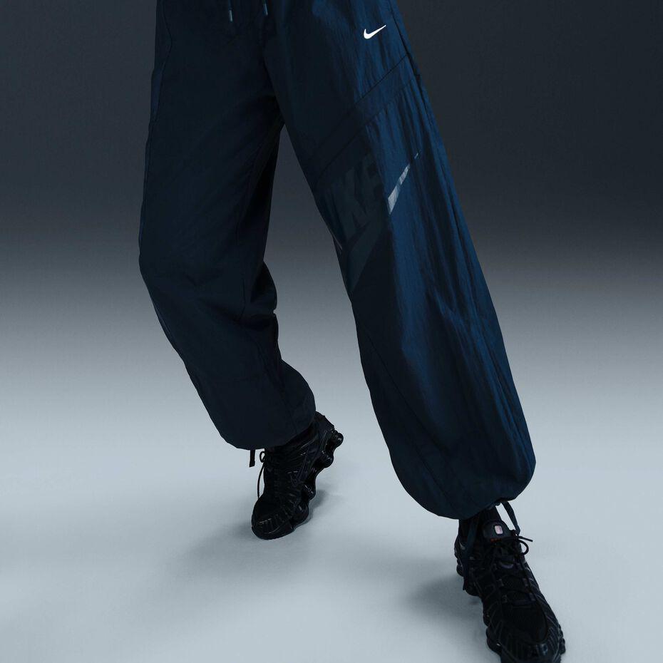 Nike Club Cargo Pants